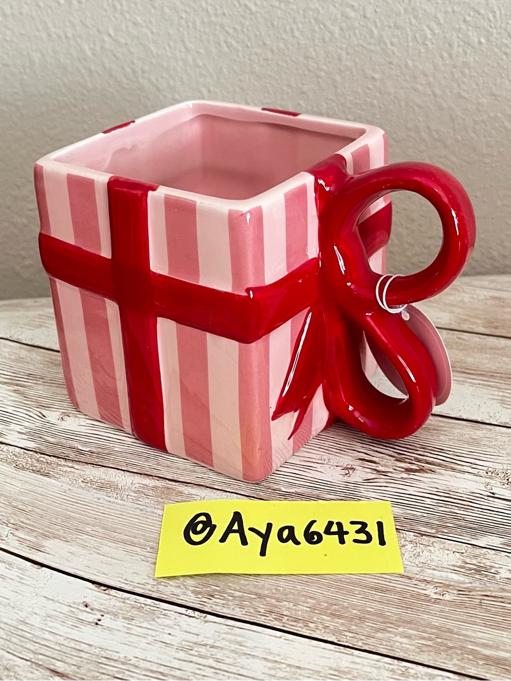 Target Bullseyes Playground Present Box Mug🎀